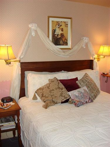 Rocking Horse Inn Ravenna Extérieur photo